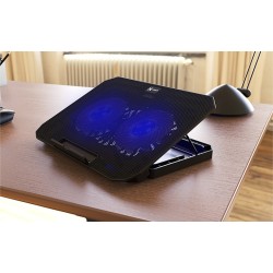Xtech - Notebook stand - 15.6" black w blue LED XTA-156