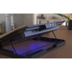 Xtech - Notebook stand - 15.6" black w blue LED XTA-156